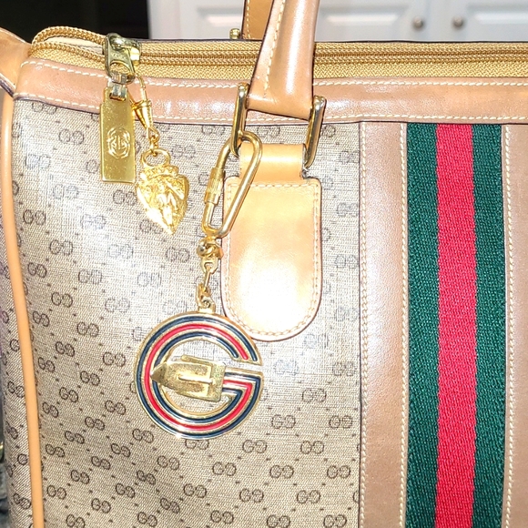 GUCCI~VERY RARE KEY CHAIN BAG CHARM ENAMEL-VINTAGE - Picture 3 of 11